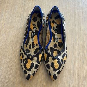 Rothy’s the point flats size 9 in excellent condition.